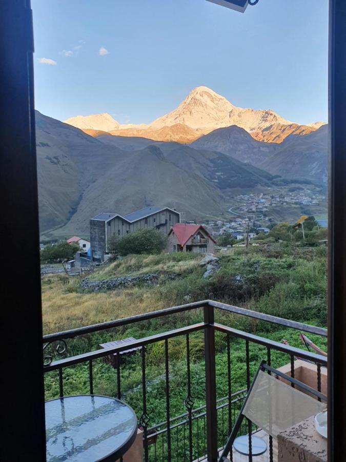 Nikolo Inn Kazbegi Exterior foto